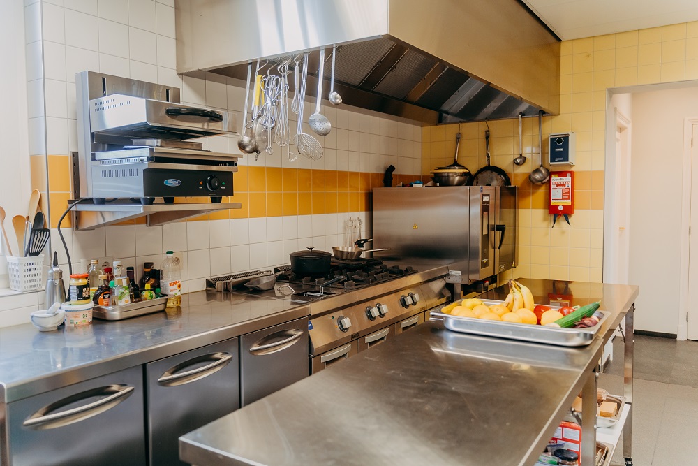 Het Smakenatelier – Deelkeuken scaled Het Smakenatelier - Buren